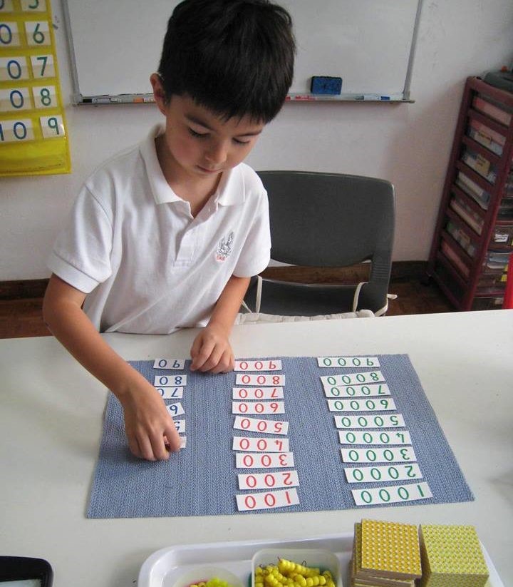 A boy in a cognitive connections class