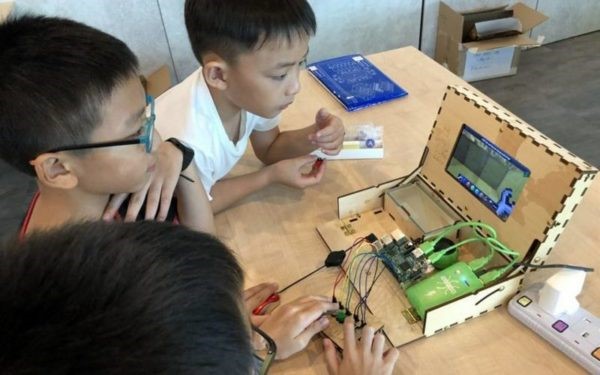Students learning coding at Kodecoon