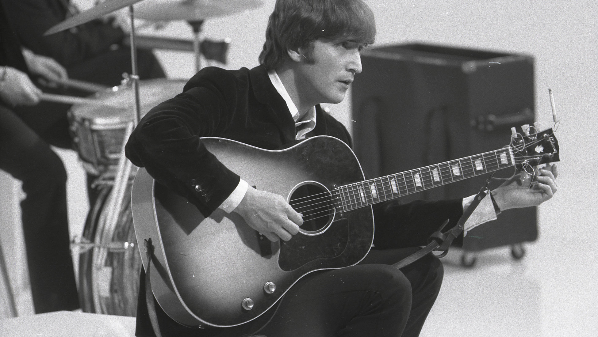 The Beatles rehearsing for a scene of 'A Hard Day's Night'-Movie.